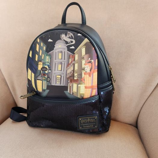 Loungefly backpack (new)