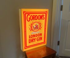 Vintage Gordon's London Dry Gin Illuminated Sign