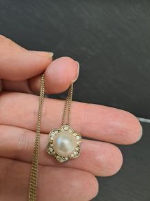 Pearl, diamond pendant and silver necklace