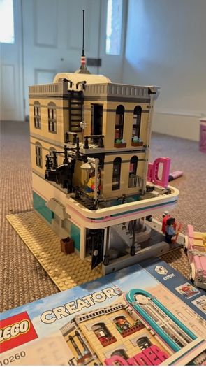 Lego Diner