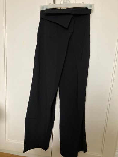 Asymmetrical wide leg trouresr size xs uk 4/6