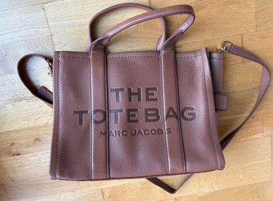 MARC JACOBS The Leather Medium Tote Bag
