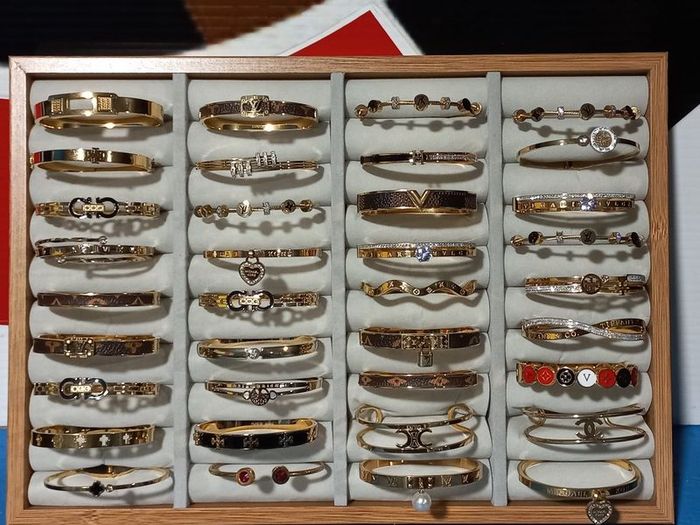 bracelets