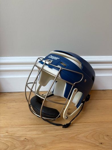 Old Gen Cooper Sk100 Hurling Helmet