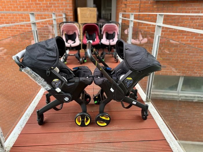 Brand NEW car seat pram stroller like DOONA pram