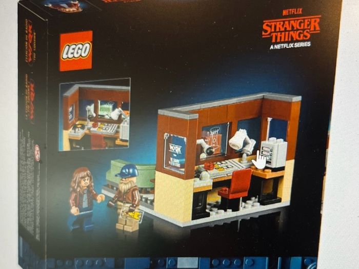Lego Stranger Things Creel House & GWP.