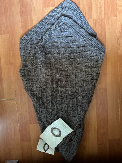 brown sweater