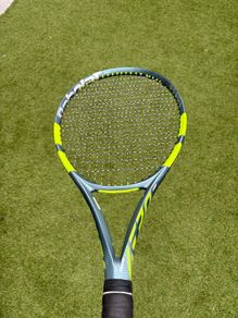 babalot pure aero 98 tennis racket
