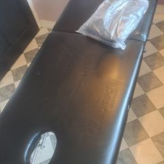 QUIRUMED portable physio / massage treatment table.