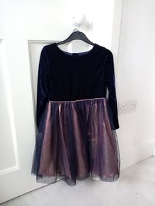 Girls dress