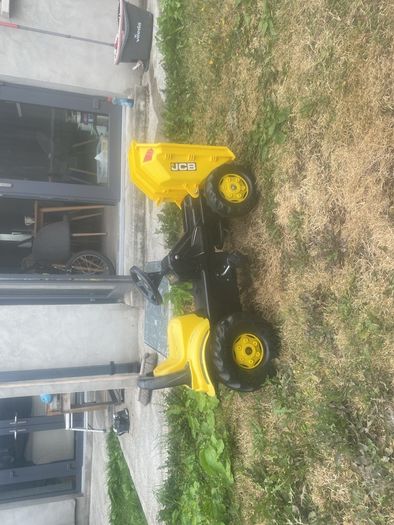 JCB Dumper ride-on Tractor