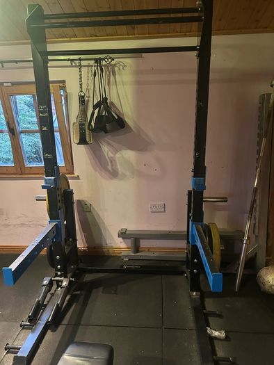 Squat half rack with landmine attachment