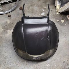 vfr800 givi box and rails to mount