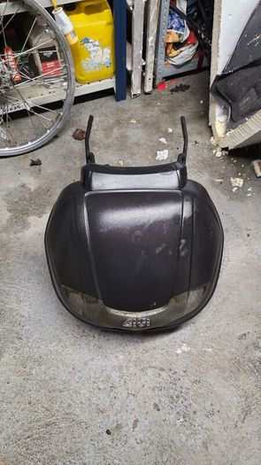 vfr800 givi box and rails to mount