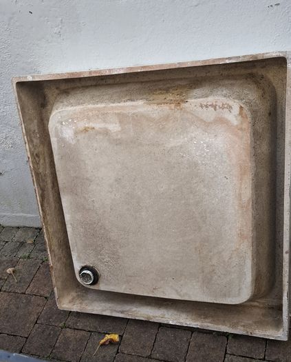 Shower Tray 800x800 160 cm high 140 mm deep internal