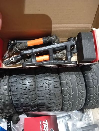 Upgraded traxxas slash 4x4 VXL + loads of spares