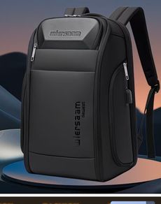 Executive Luxurious Hard Case Backpack Or Laptop Bag For Flights Or Business Trips (distorted Uneven Zip)
