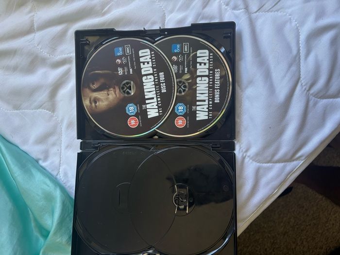 The Walking Dead Complete Season 4