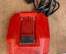 Hilti Charger