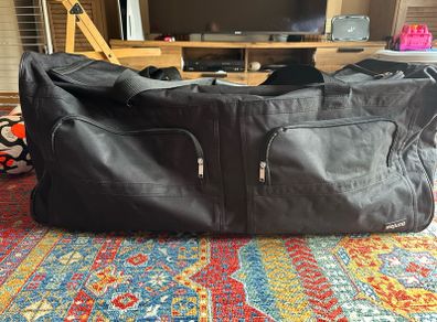 black extra-large wheeled duffel bag like new