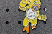 Chica fnaf enamel pin