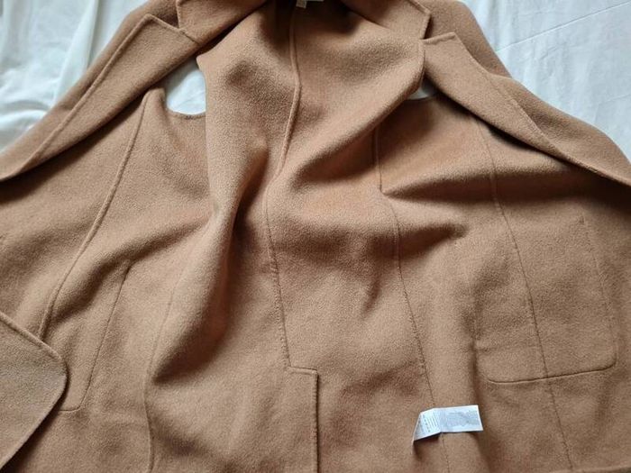 Michael kors belted sleeveless waistcoat Size medium tan wool In excellent condition
