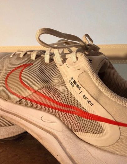 Nike Downshifter 12 running shoes