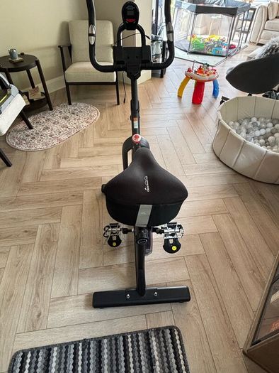 Indoor cycling bike