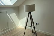 Floor lamp