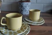 Tams mid century tea cups and side plates