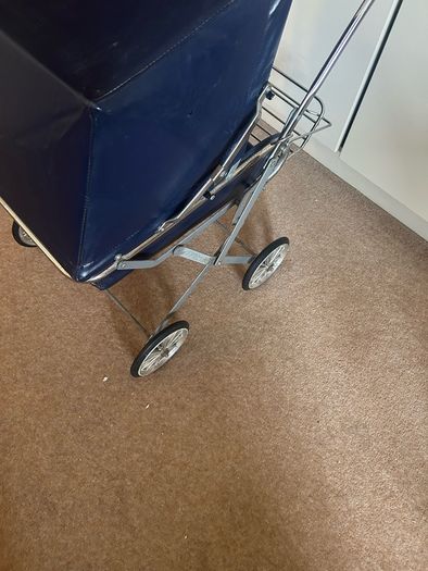Vintage 1970s Dolls Pram