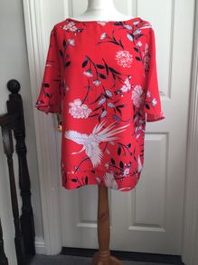 Floral Top Size 14 Bnwt