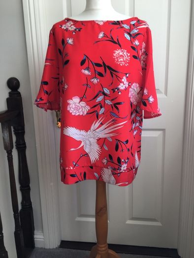 Floral Top Size 14 Bnwt