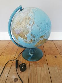 Globe light