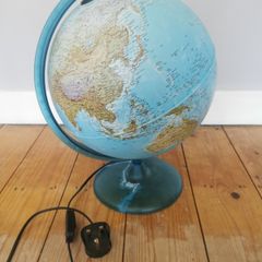 Globe light