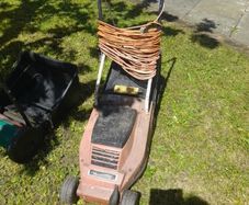 Lawnmowers x 2 (1 not working)