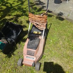 Lawnmowers x 2 (1 not working)