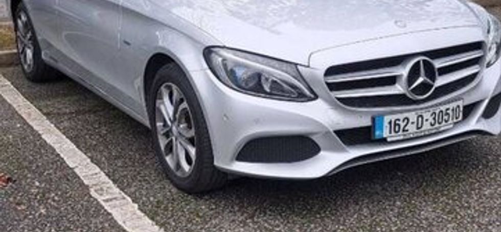 Mercedes-Benz C350e  Sport AUTO Hybrid