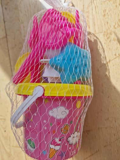New Unicorn Beach Toy Set - Bucket, Spade, Rake & Sand Moulds