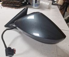 Skoda Superb wing mirror