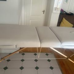 massage table/plinth