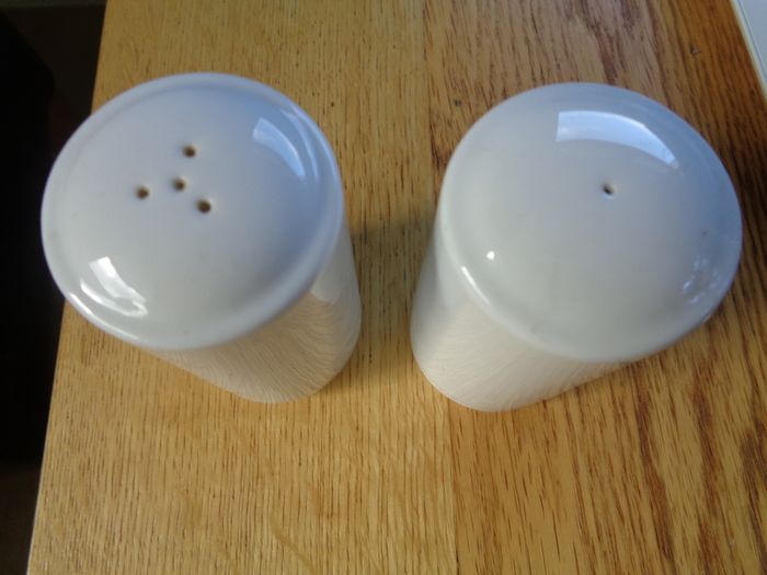 Ceramic Salt and Pepper Set for Sale
