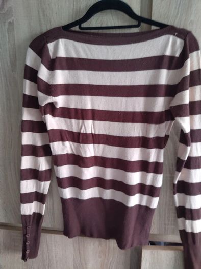 Stripes knittied top fits s m  small l strechy