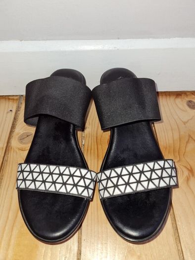 Summer Sandals - size UK 3 / EU 37