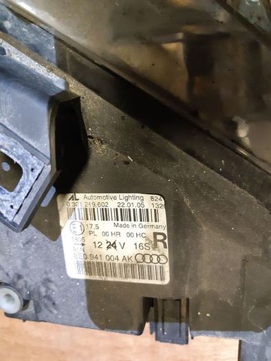 2005-2007 Audi A4 Genuine Front Right Headlight/headlamp 8e0941004ak