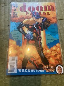 DC Comics lot. The flash 123, JLA 6, Heartland & Doom Patrol 3