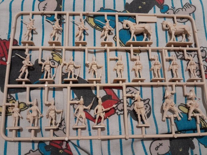Italeri 6037 Austrian And Russian Allied General Staff