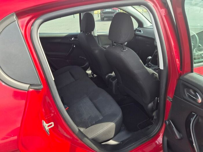 Peugeot 208 2015 1.4 Diesel Red New NCT  and Taxed