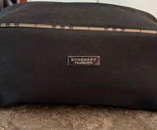 burberry fragrance cosmetic bag