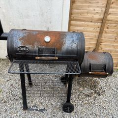 BBQ Smoker